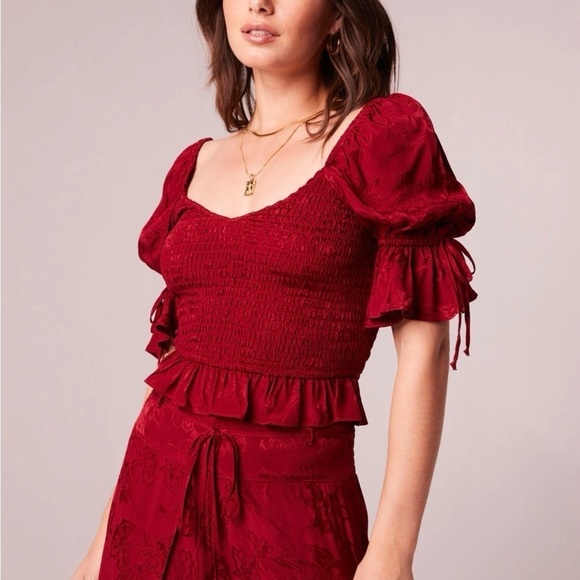 Band of Gypsies Tops - NEW Band of the Free Boho Lea Rhubarb Smocked Crop Top Boho Size XS Red Viscose